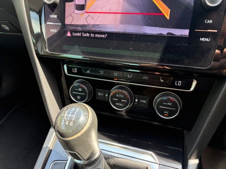 2020 Volkswagen Passat - photo 12
