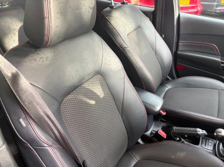 2021 Ford Fiesta - photo 17