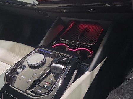 2026 BMW 5-Series - photo 10