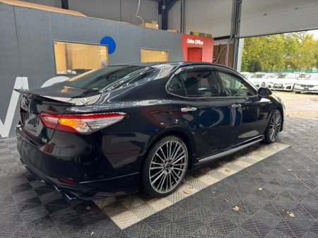 2018 Toyota Camry - photo 3