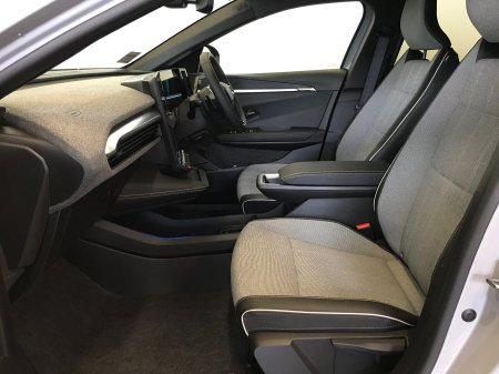 2026 Renault Megane E-Tech - photo 2