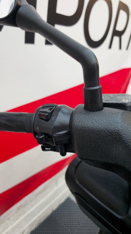 2014 YAMAHA X-Max - photo 10