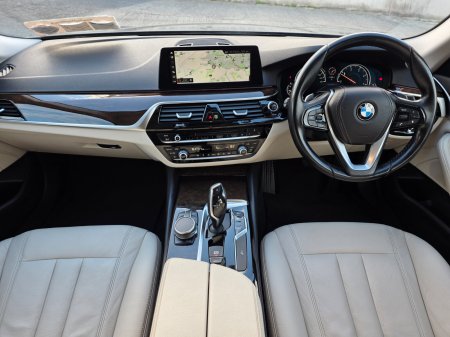 2018 BMW 5-Series - photo 11