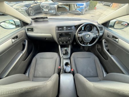 2016 Volkswagen Jetta - photo 16