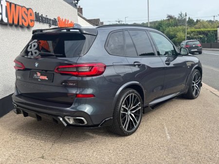 2019 BMW X5 - photo 4
