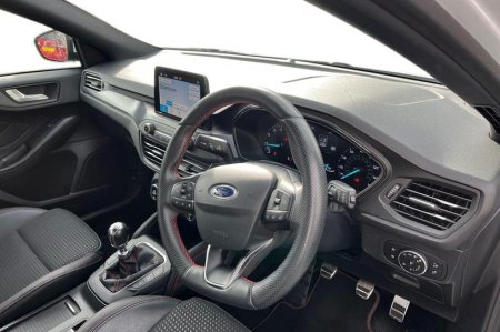 2020 Ford Focus - photo 9