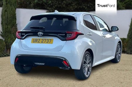 2022 Toyota Yaris - photo 4