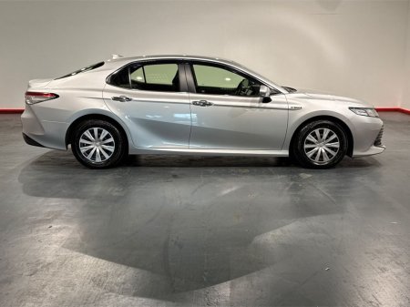 2020 Toyota Camry - photo 2