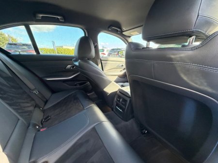 2021 BMW 3-Series - photo 35