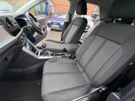 2023 Volkswagen T-Roc - photo 16
