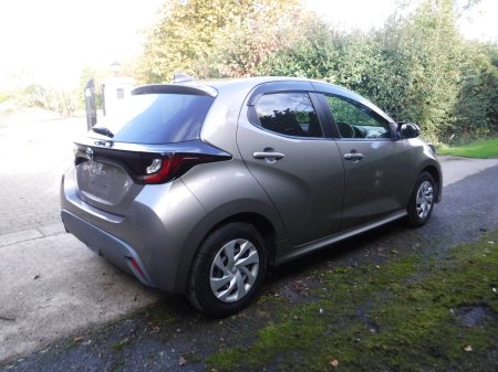 2020 Toyota Yaris - photo 3