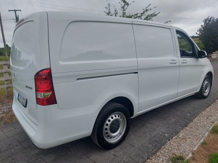2023 Mercedes-Benz Vito - photo 11