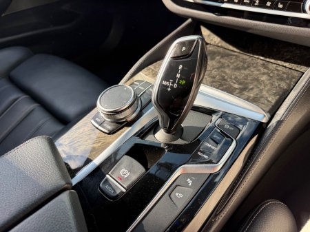 2018 BMW 5-Series - photo 23