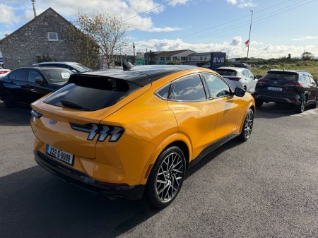 2022 Ford Mustang Mach-E - photo 3