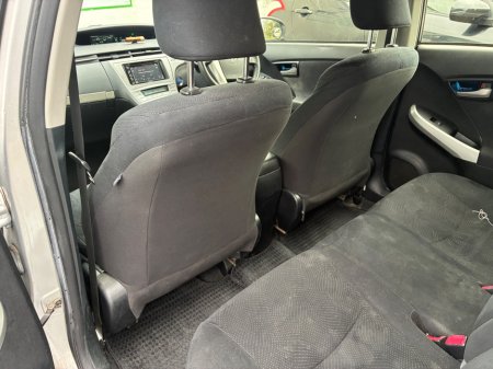 2012 Toyota Prius - photo 14