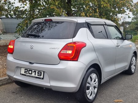2019 Suzuki Swift - photo 6