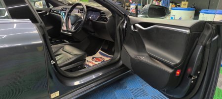 2016 Tesla Model S - photo 9