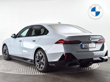 2024 BMW 5-Series - photo 2