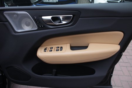 2024 Volvo XC60 - photo 10