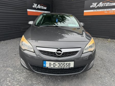 2011 Opel Astra - photo 2