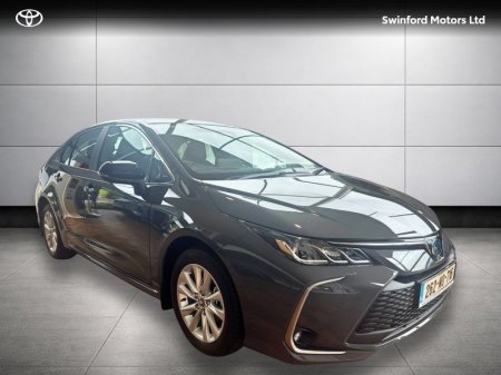 2026 Toyota Corolla COROLLA SALOON LUNA