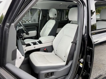 2024 Land Rover Defender - photo 16