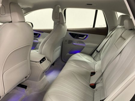 2025 Mercedes-Benz EQE - photo 4