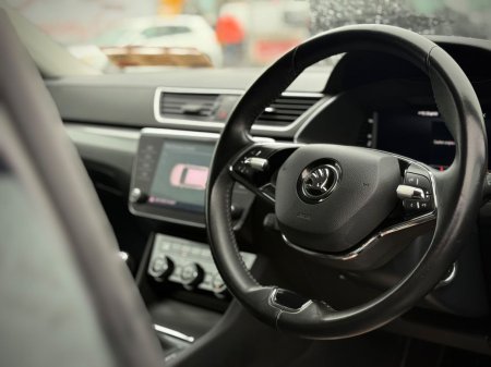 2022 Skoda Superb - photo 10