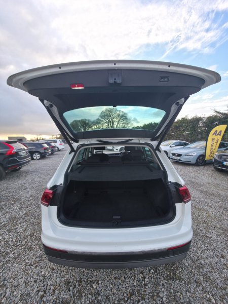 2017 Volkswagen Tiguan - photo 22