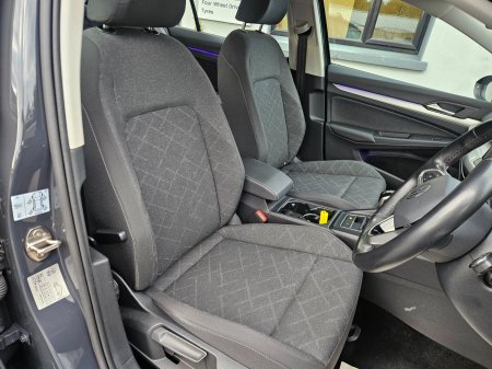 2023 Volkswagen Golf - photo 17