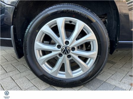2023 Volkswagen Caddy - photo 2