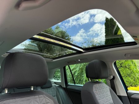 2023 Volkswagen Tiguan - photo 12
