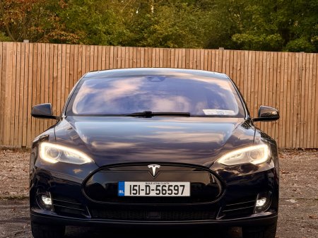 2015 Tesla Model S - photo 8