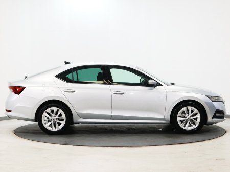 2024 Skoda Octavia - photo 2