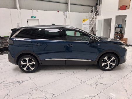 2021 Peugeot 5008 - photo 2