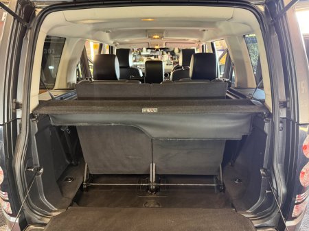 2014 Land Rover Discovery - photo 17