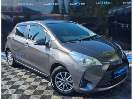 2017 Toyota Vitz - photo 23