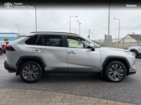 2024 Toyota RAV4 - photo 3