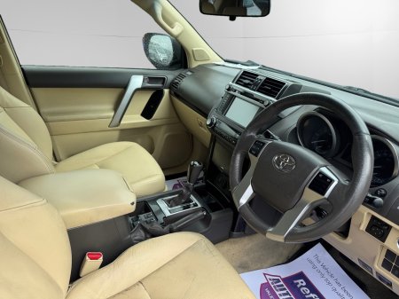 2016 Toyota Land Cruiser - photo 10