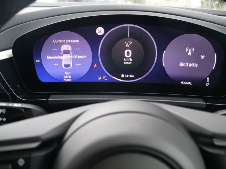 2026 Porsche Macan - photo 10