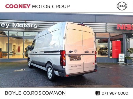 2027 Nissan Interstar - photo 3