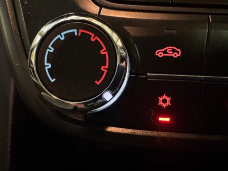2015 Vauxhall Zafira - photo 21