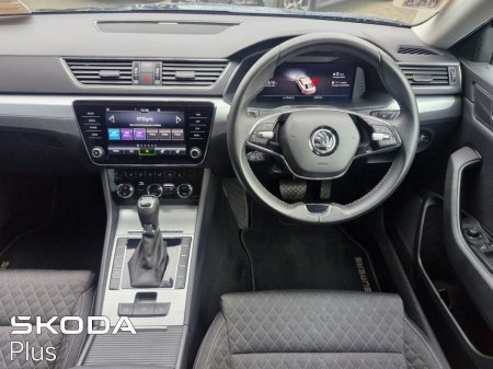 2023 Skoda Superb - photo 2