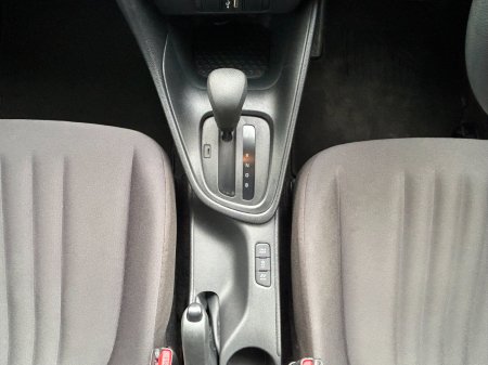 2021 Toyota Yaris - photo 17