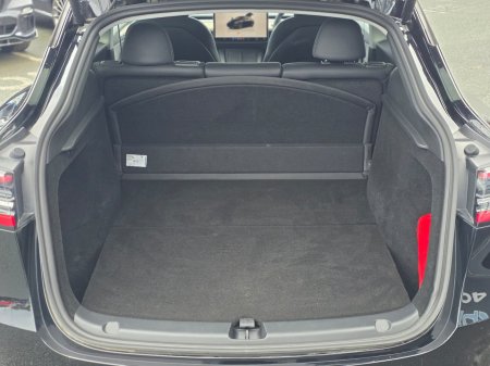 2024 Tesla Model Y - photo 23