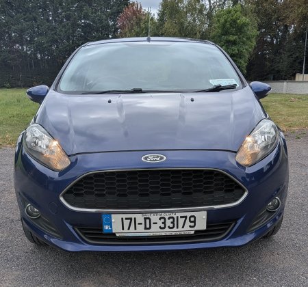 2017 Ford Fiesta - photo 2