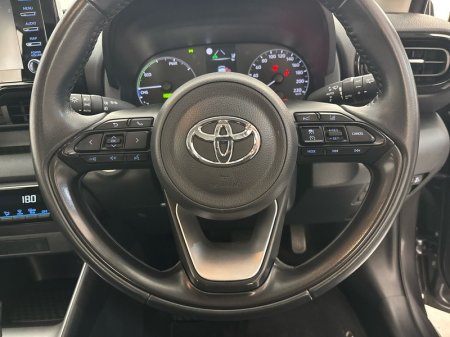 2023 Toyota Yaris - photo 13