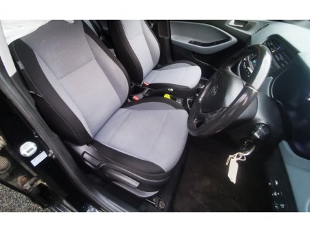 2016 Hyundai i20 - photo 14