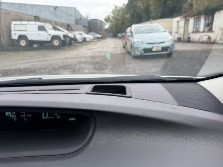 2013 Toyota Prius - photo 13