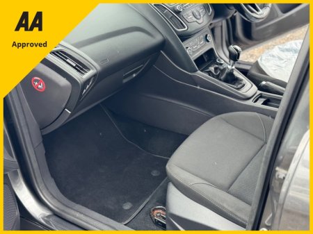2015 Ford Focus - photo 10